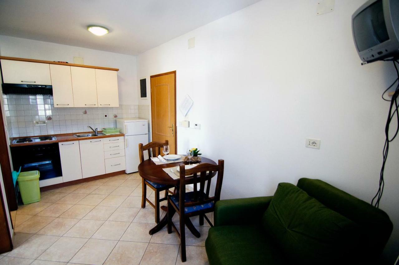 Apartments Ida Црес Экстерьер фото